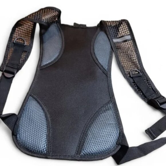 2L Hydration Backpack for Cycling, Hiking, Camping & Sports  Adjustable - Picture 5 of 8